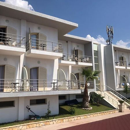 Royal Blue Hotel Dhërmi Exterior foto